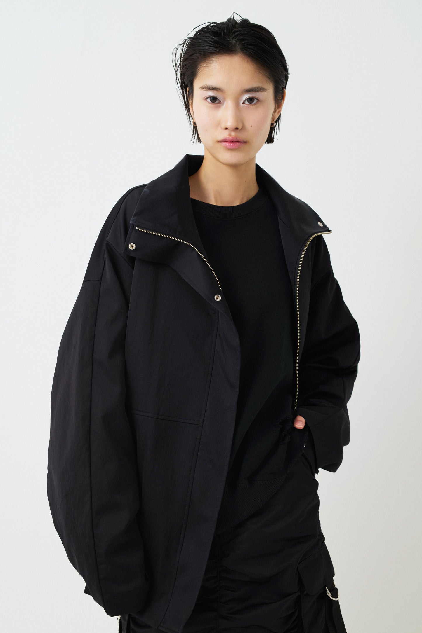 (s)atin outer ( black )